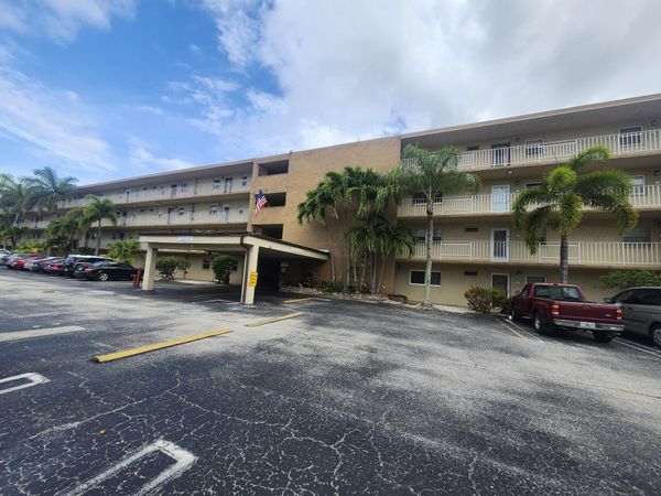 330 NE 26th Avenue, Unit 411, Boynton Beach, FL 33435