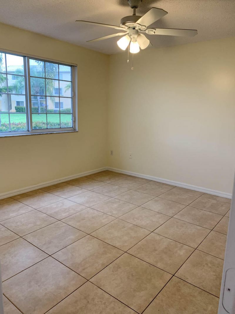 500 N Crestwood Ct Court N, Unit 502, Royal Palm Beach, FL 33411 Photo