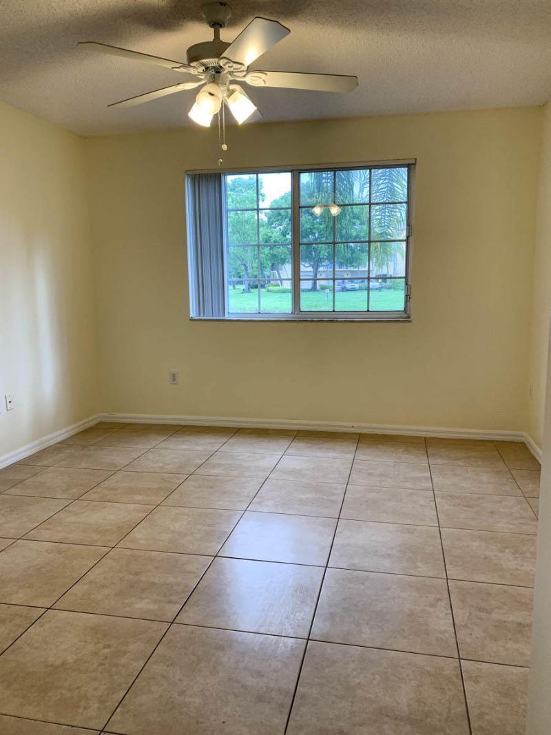 500 N Crestwood Ct Court N, Unit 502, Royal Palm Beach, FL 33411 Photo