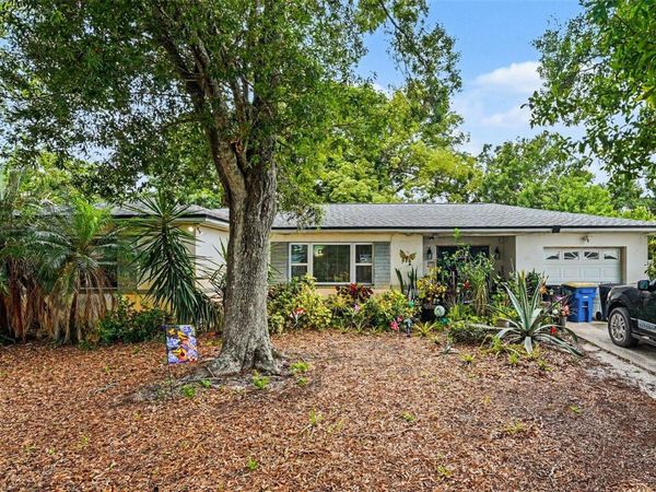 110 N JUPITER AVENUE , CLEARWATER, FL 33755