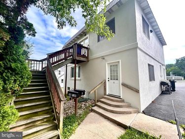 6 S 15TH STREET , CAMP HILL, PA 17011