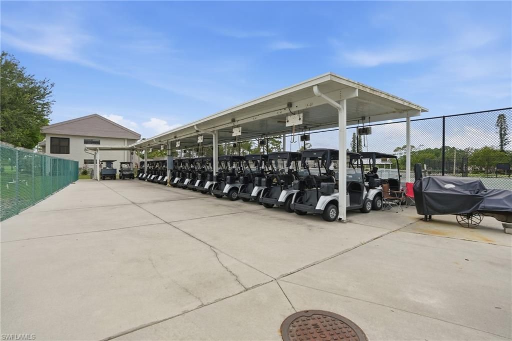 5625 Trailwinds Dr , Unit 411, Fort Myers, FL 33907 Photo