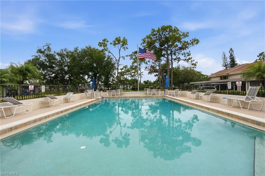 5625 Trailwinds Dr , Unit 411, Fort Myers, FL 33907 Photo