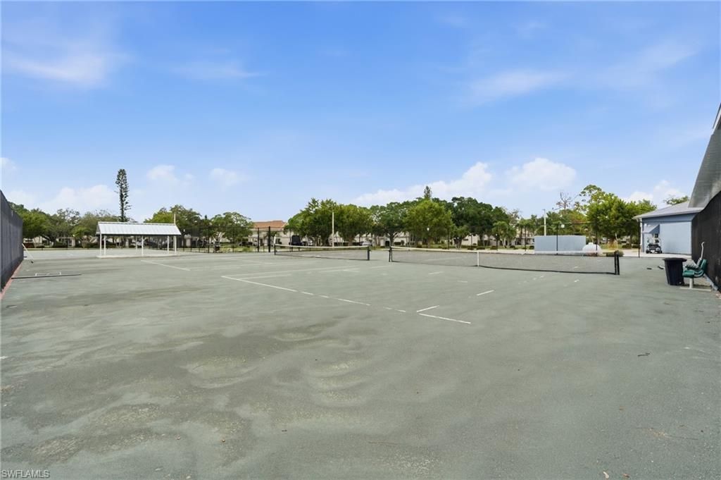 5625 Trailwinds Dr , Unit 411, Fort Myers, FL 33907 Photo