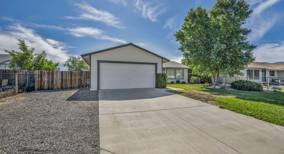 918 Nicole Street, Dayton, NV 89403 Photo