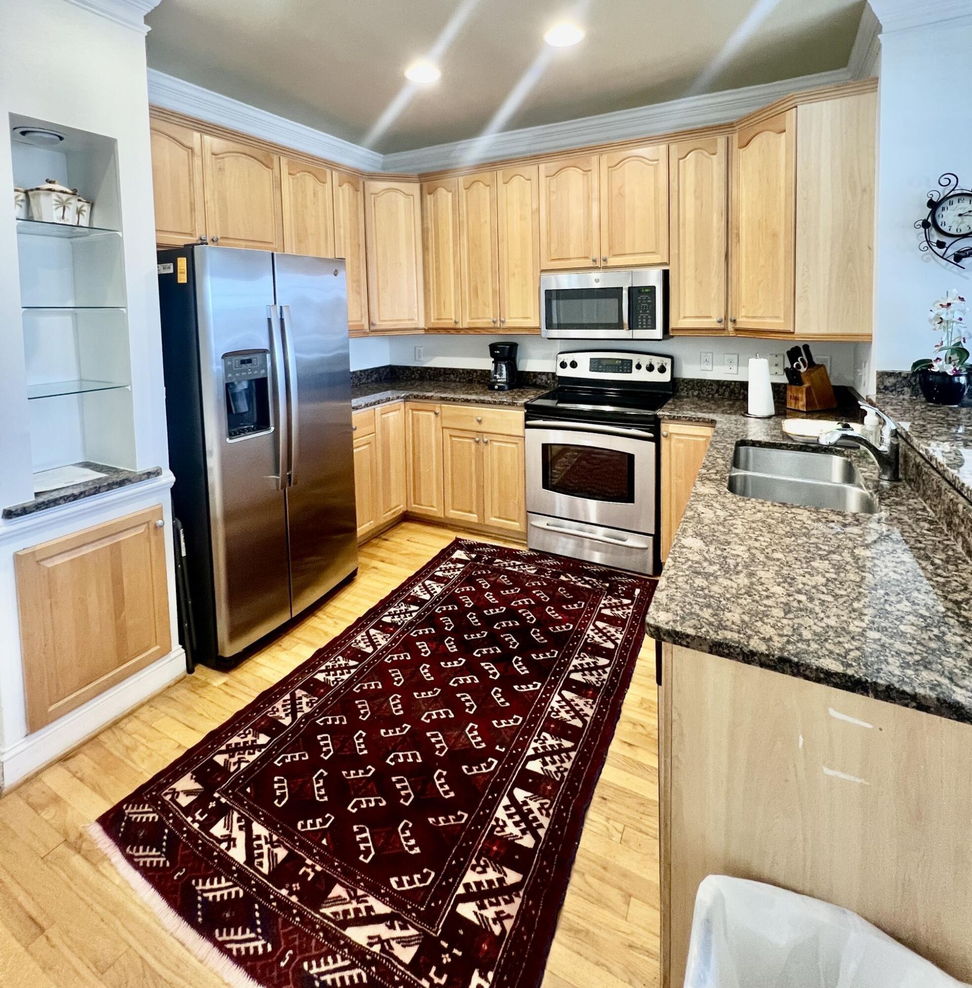 106 W Arctic Avenue Photo 8