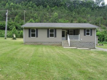566 Lantern Way , Frenchburg, KY 40322