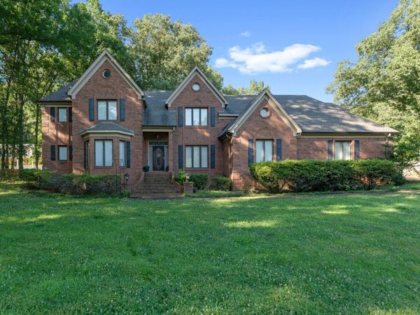 10065 E Country Way Dr , Cordova, TN 38018