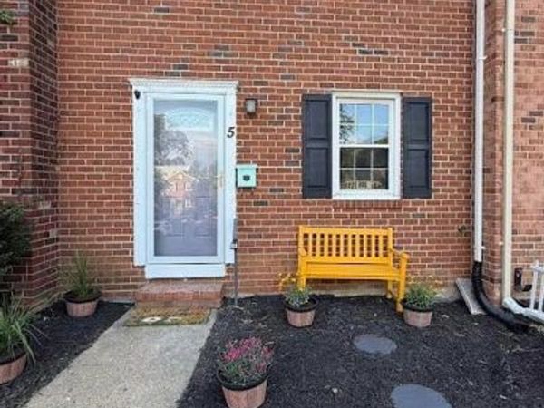 5 BENTLEY COURT , FREDERICKSBURG, VA 22408