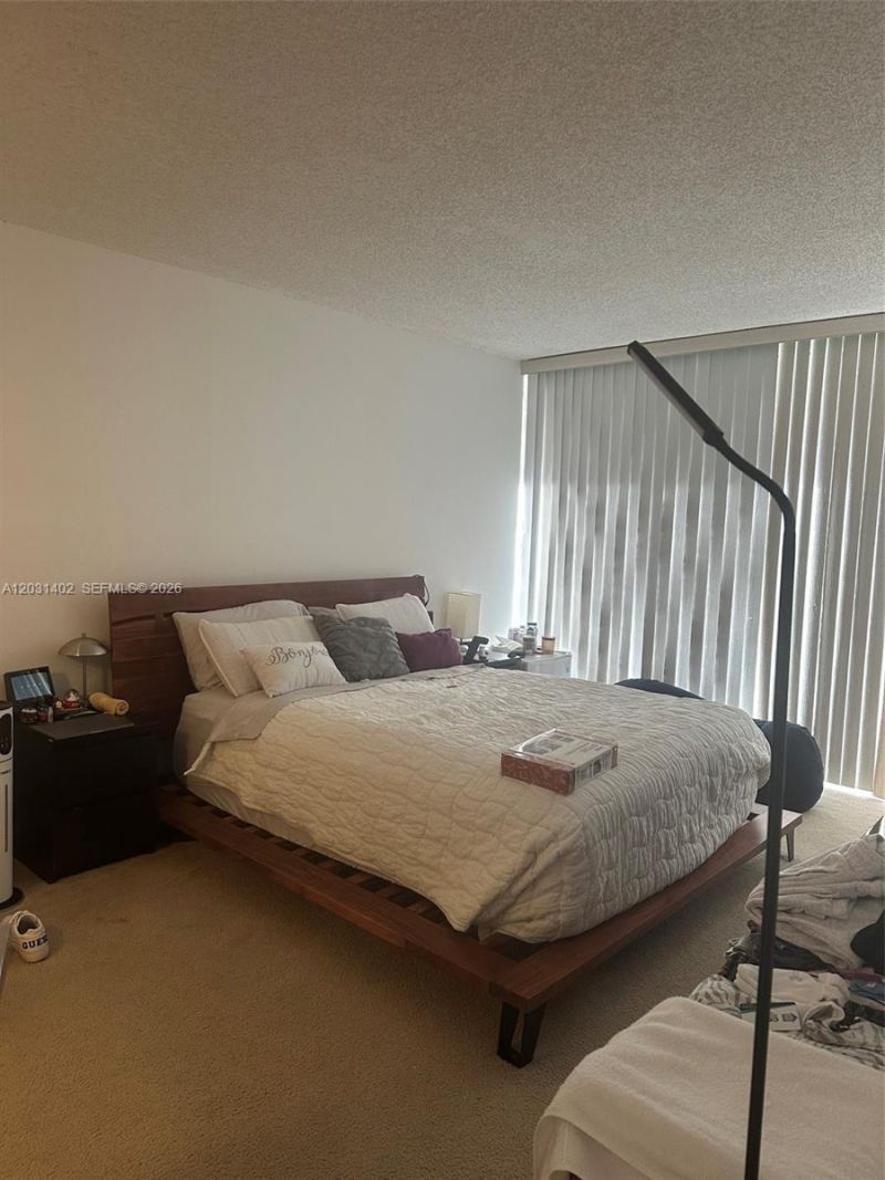 7601 E Treasure Dr , Unit 610, North Bay Village, FL 33141 Photo