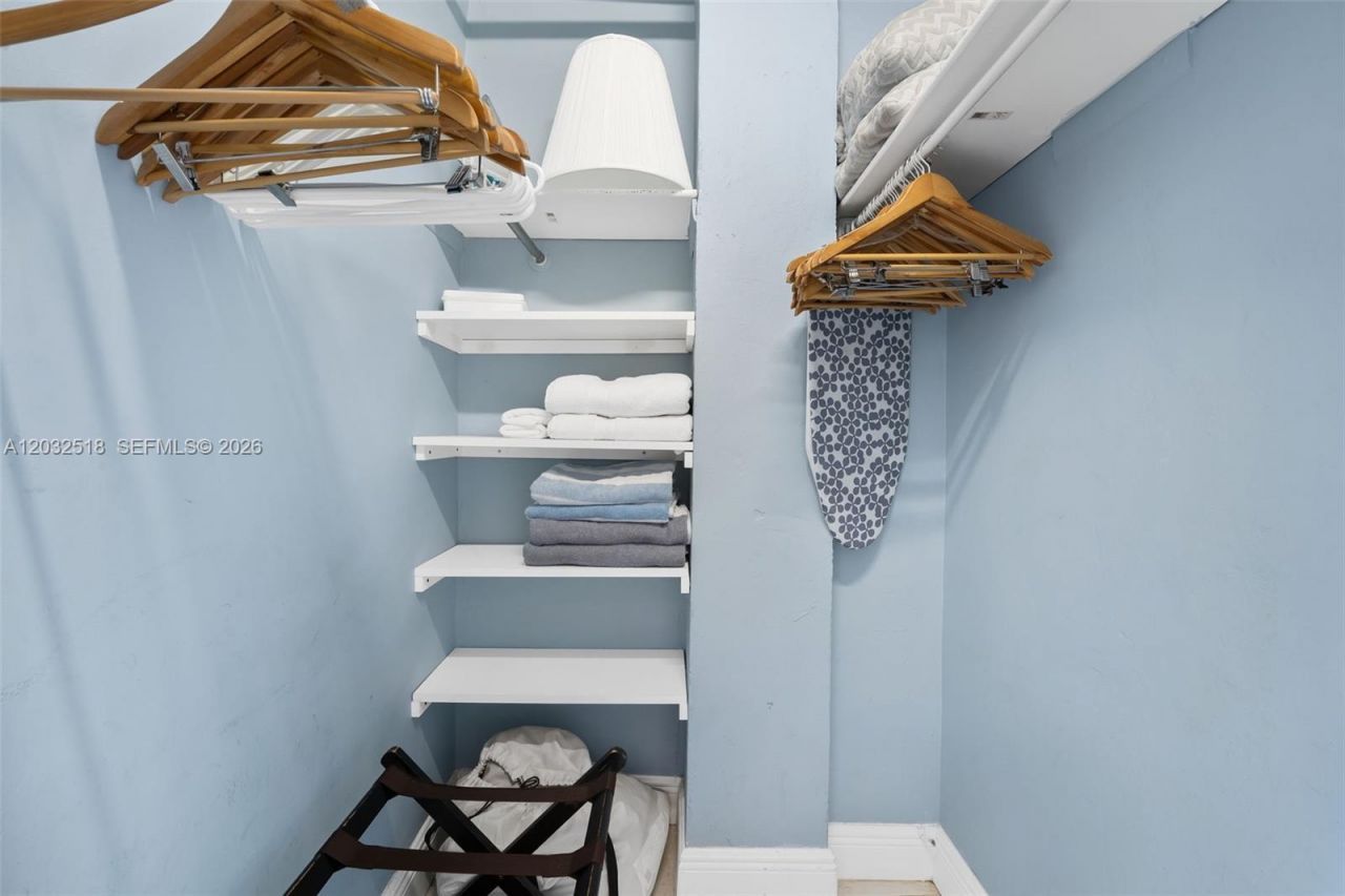 3030 Collins Ave , Unit 4E, Miami Beach, FL 33140 Photo