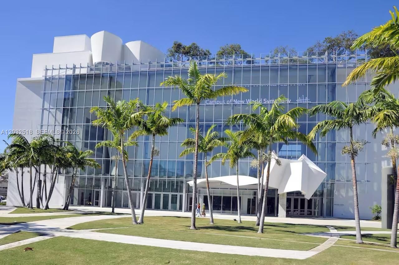 3030 Collins Ave , Unit 4E, Miami Beach, FL 33140 Photo