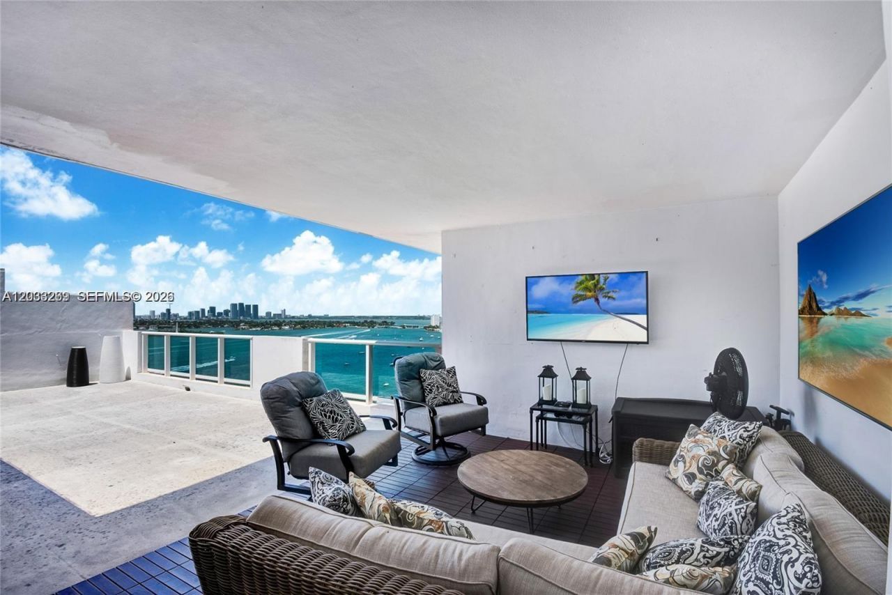 1000 West Ave, Unit TS8, Miami Beach, FL 33139 Photo