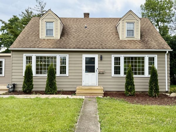 2854 Pearl Avenue , Melrose Park, IL 60164