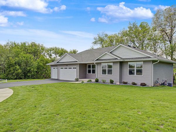 3383 Daren Drive, FREEPORT, IL 61032