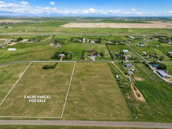 54234 E Wolf Creek Drive , Strasburg, CO 80136