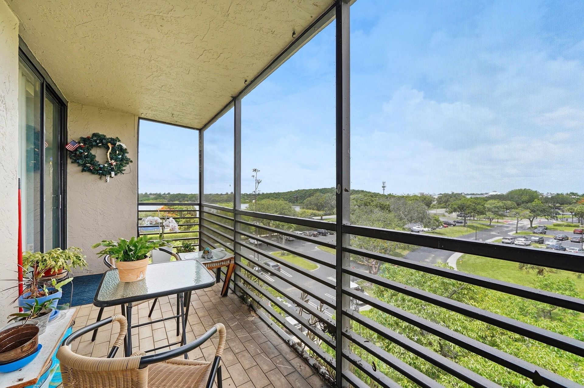 901 Colony Point Circle, Unit 523, Pembroke Pines, FL 33026 Photo