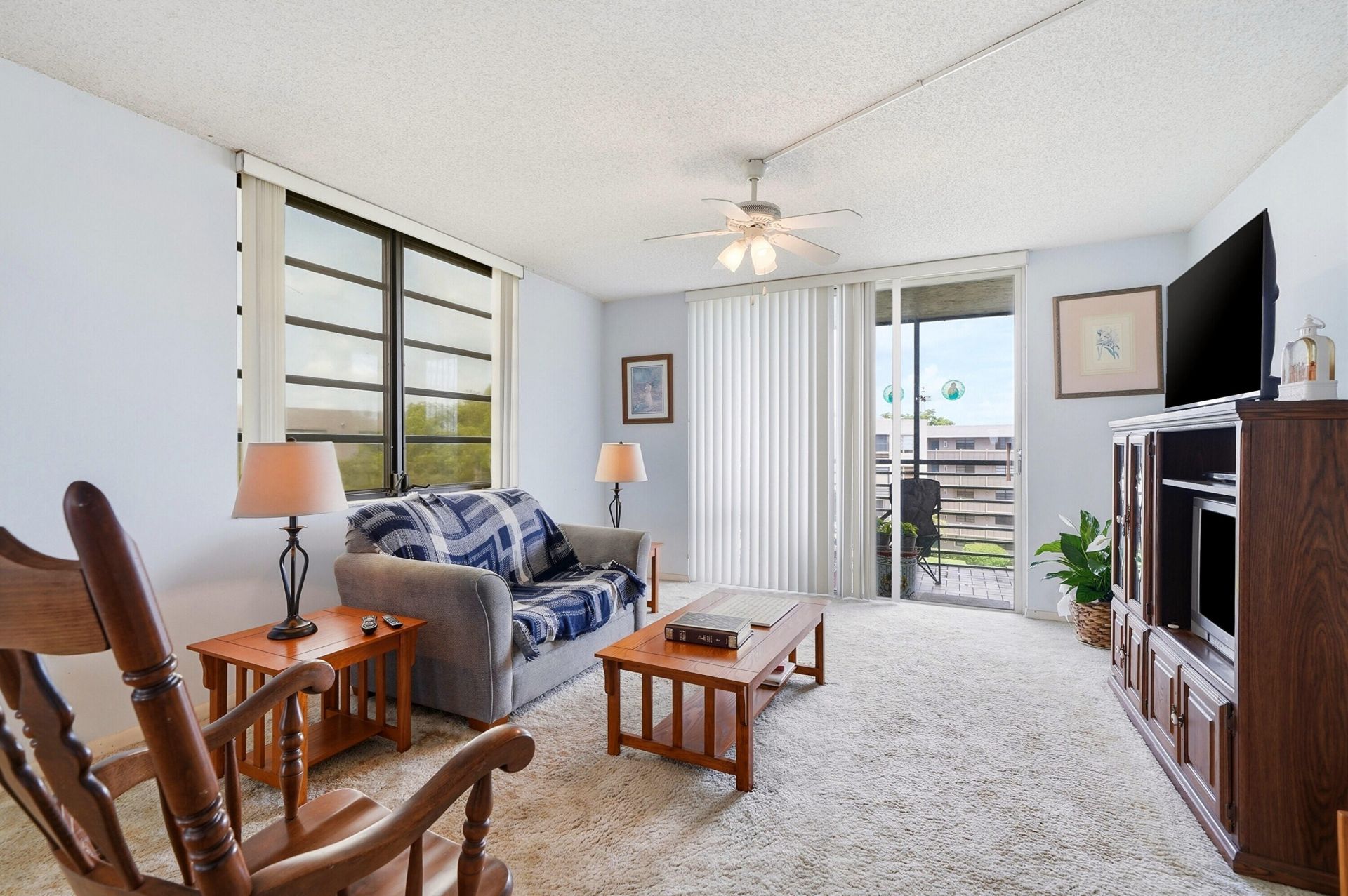 901 Colony Point Circle, Unit 523, Pembroke Pines, FL 33026 Photo