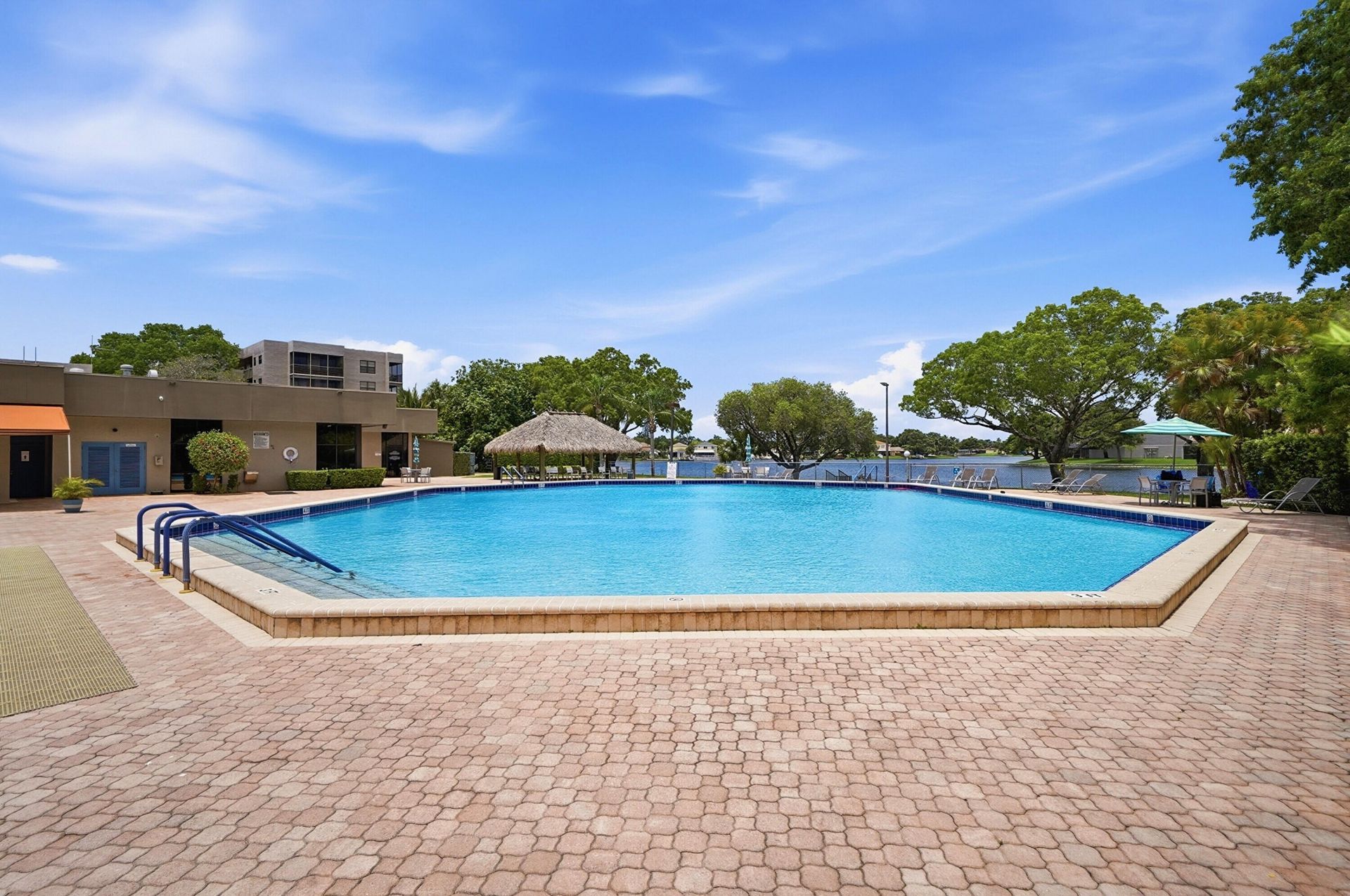 901 Colony Point Circle, Unit 523, Pembroke Pines, FL 33026 Photo