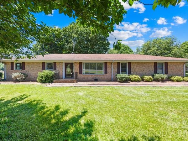 406 Kistler Farm Road, Mooresville, NC 28115