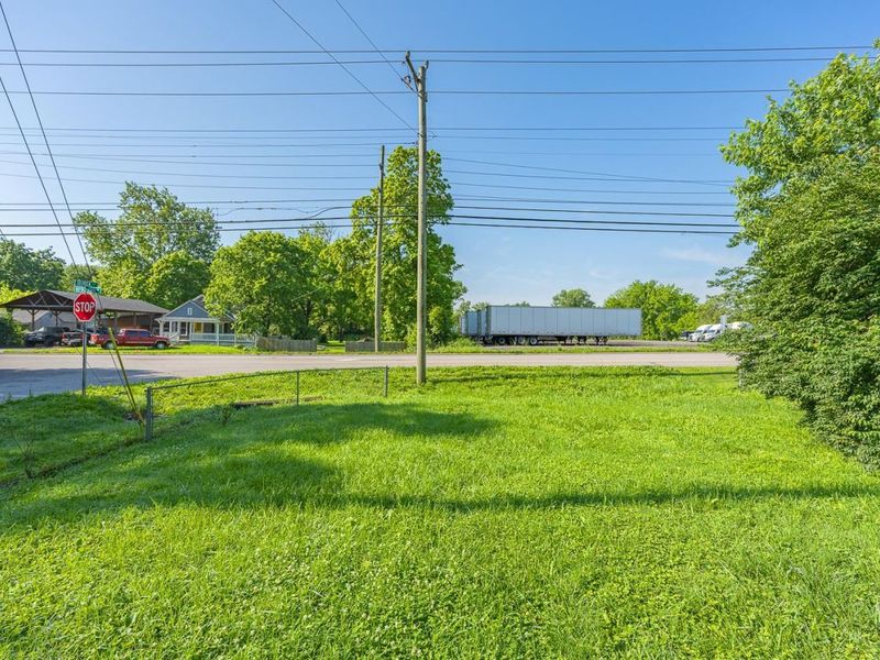 2213 Oxford State Road, Middletown, OH 45044 Photo 3