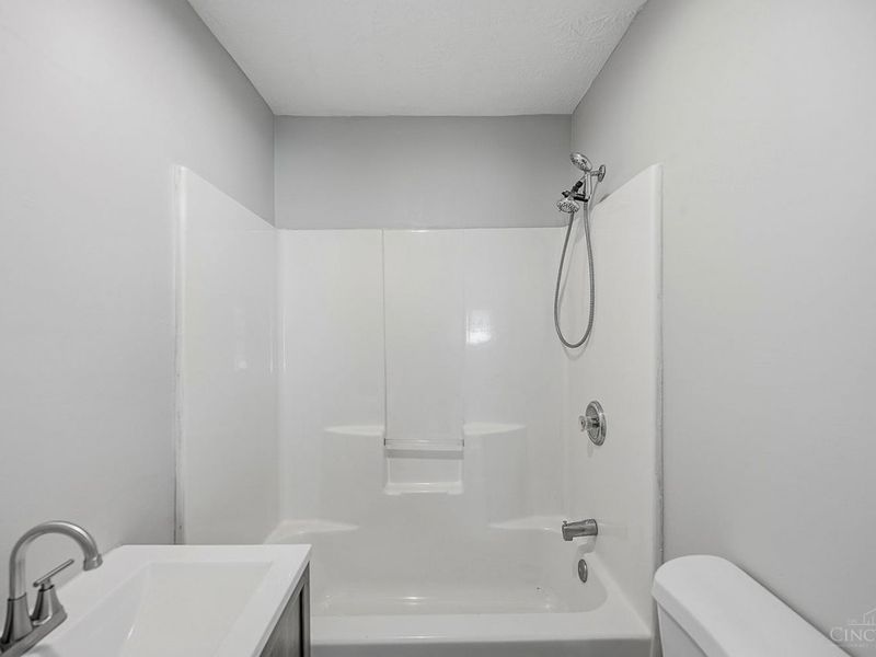 2213 Oxford State Road, Middletown, OH 45044 Photo 9