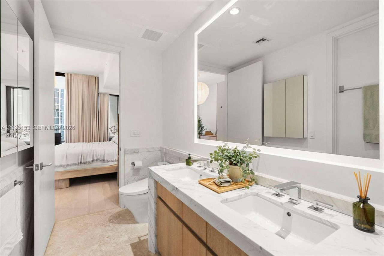 2831 S Bayshore Dr , Unit 1203, Miami, FL 33133 Photo