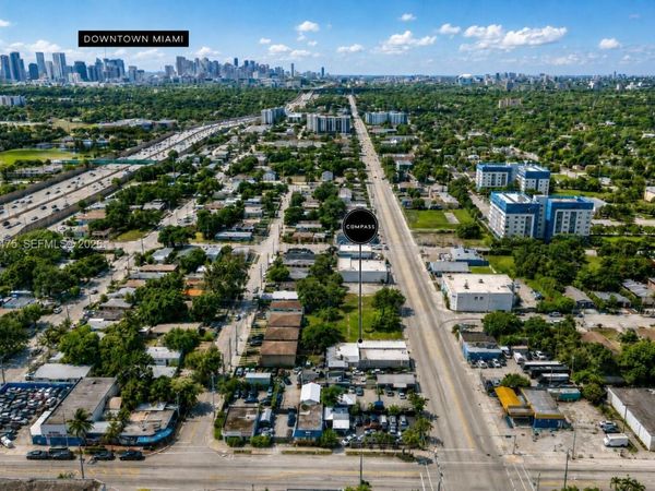 7025 NW 7th Ave , Miami, FL 33150