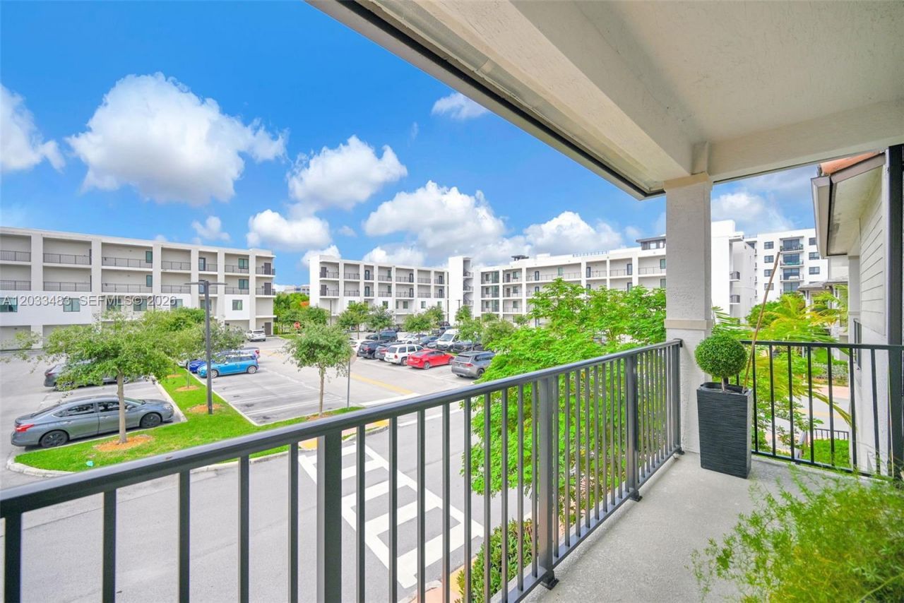 4256 NW 83rd Ave , Doral, FL 33166 Photo