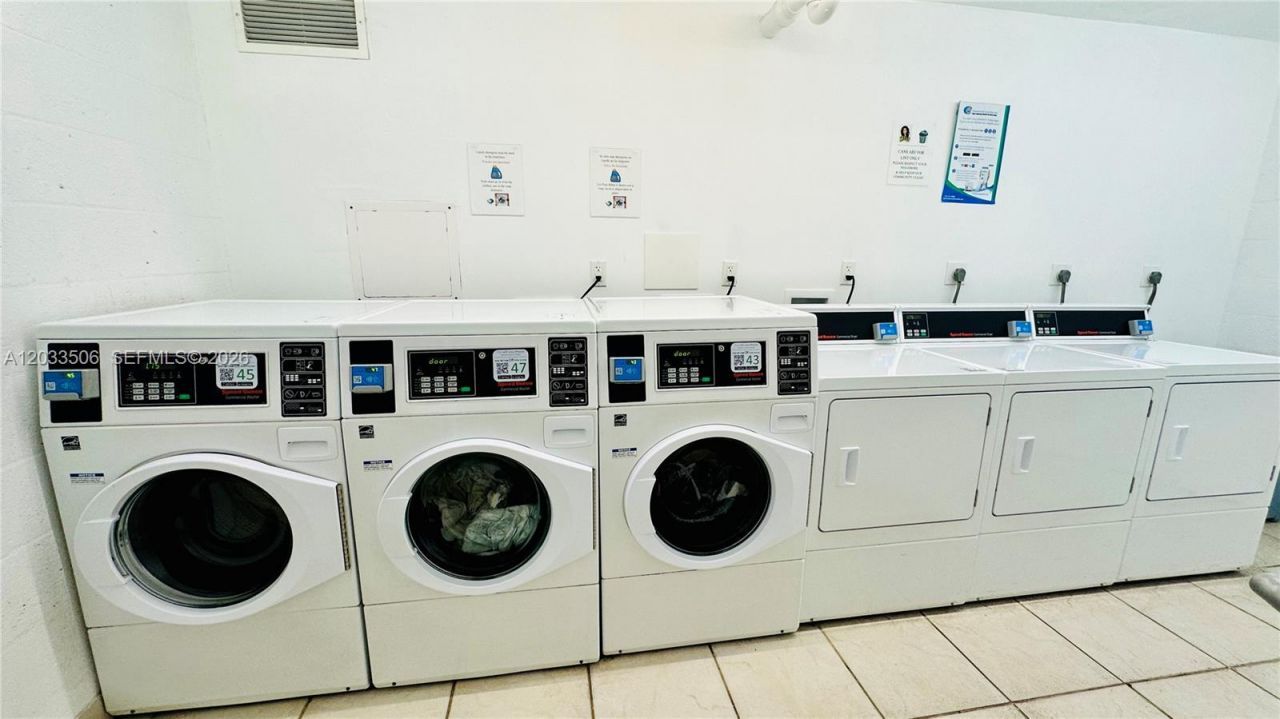 800 Parkview Dr , Unit 506, Hallandale Beach, FL 33009 Photo