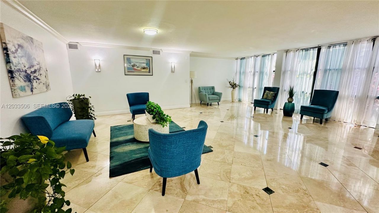 800 Parkview Dr , Unit 506, Hallandale Beach, FL 33009 Photo