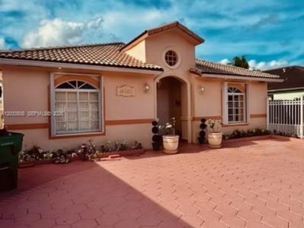 14365 SW 172nd Ln , Miami, FL 33177