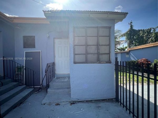 1060 NW 116th St , Unit 4, Miami, FL 33168