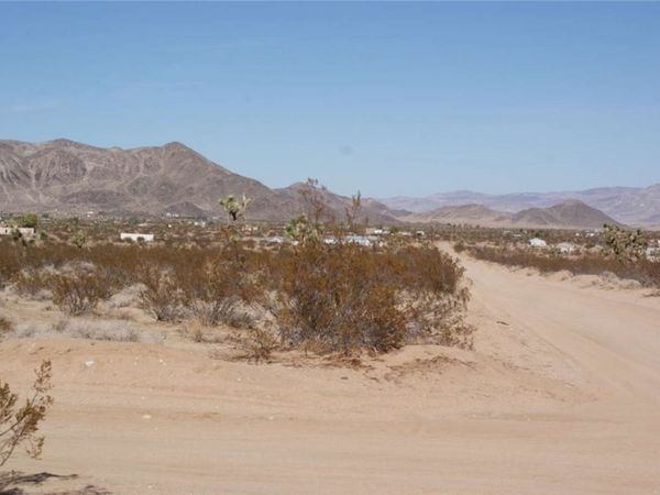 426-428 Gerber Avenue, Landers, CA 92285