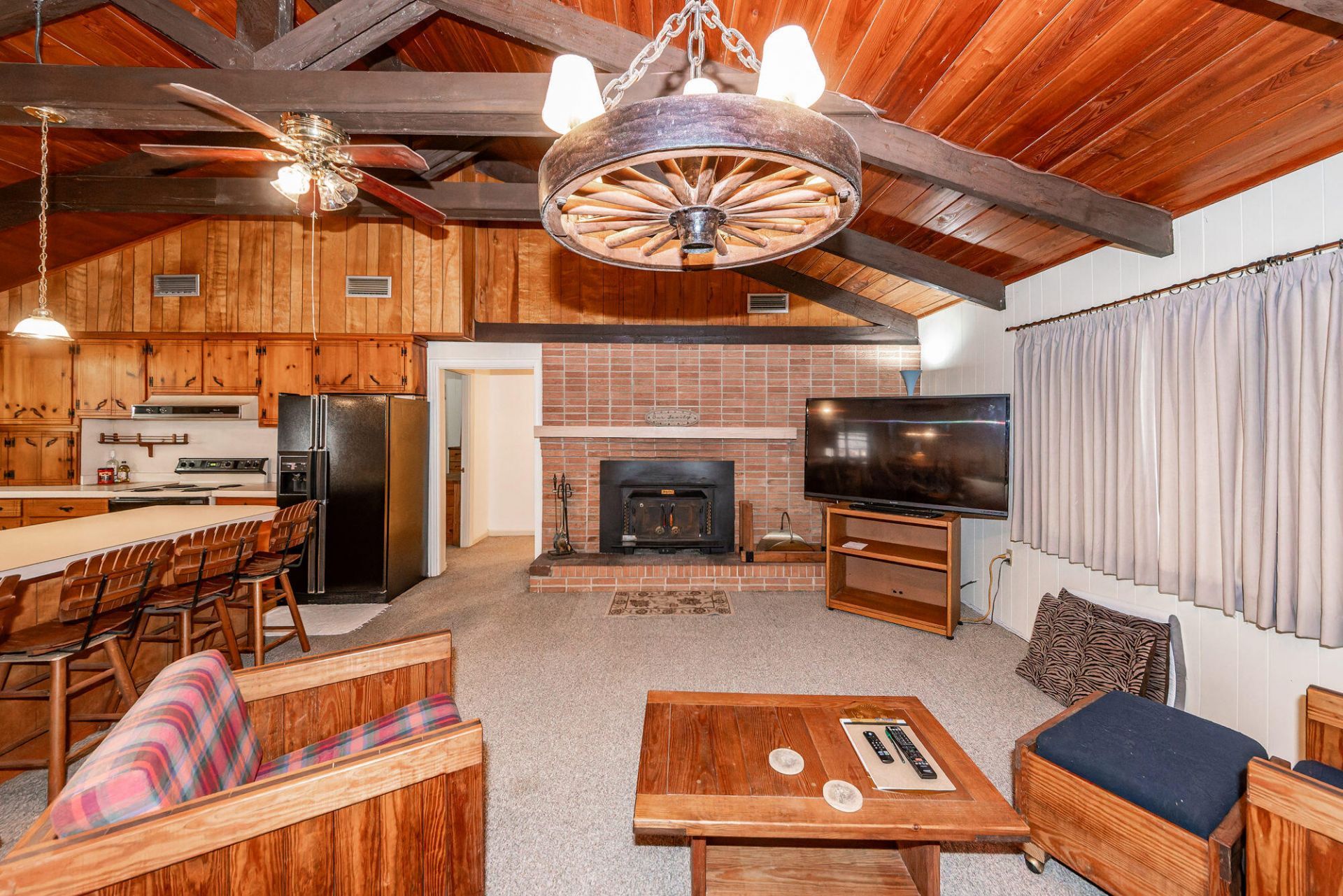 138 Pineridge Road Photo 4