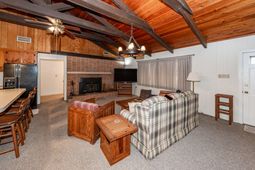 138 Pineridge Road photo 4