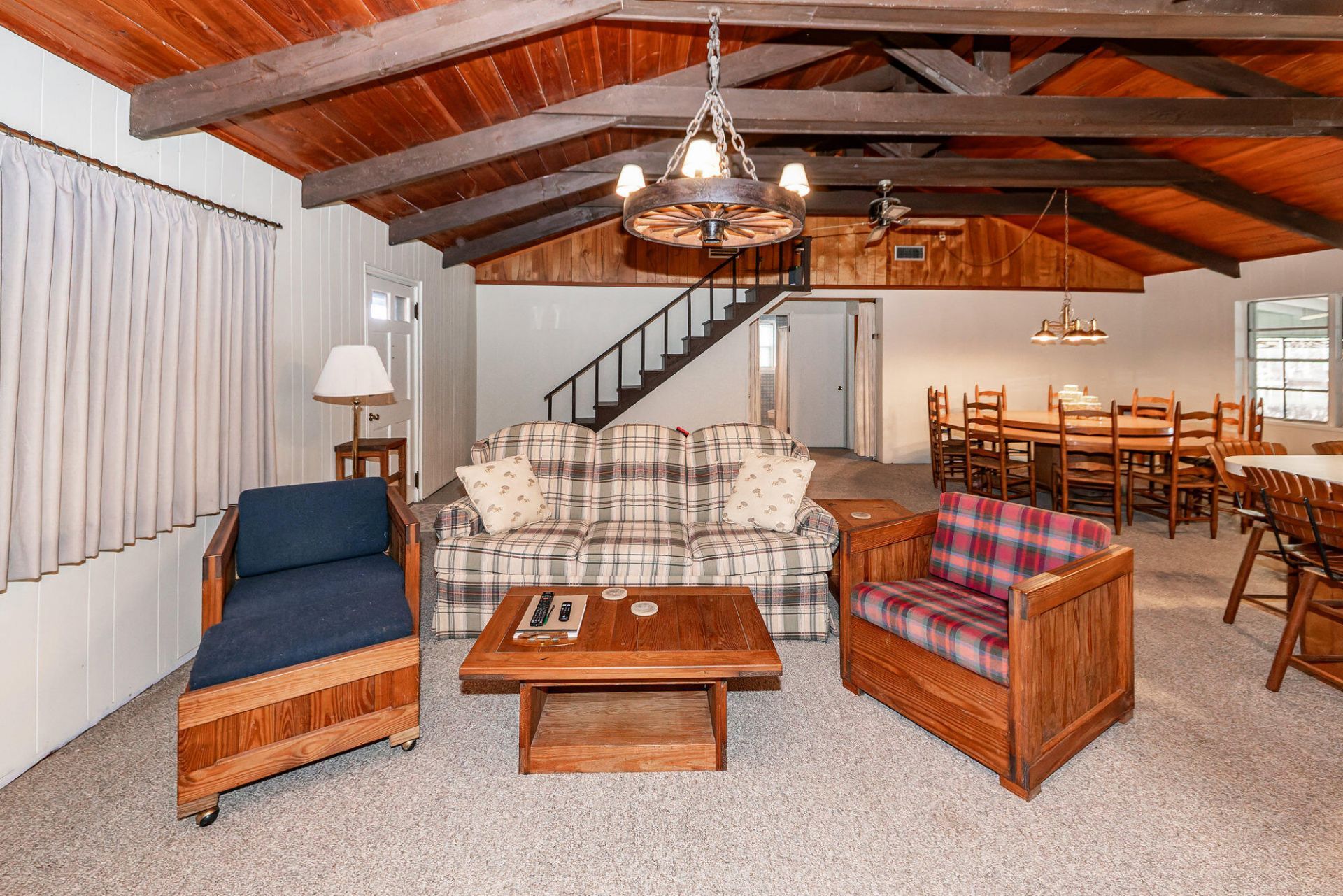 138 Pineridge Road Photo 7