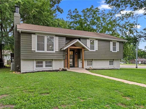 101 Manor Drive, Belton, MO 64012