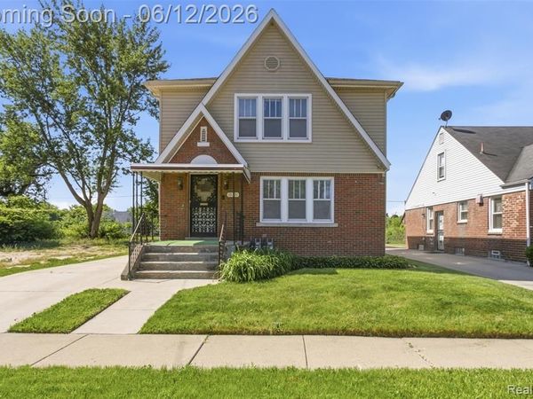10351 Maplelawn Street, Detroit, MI 48204