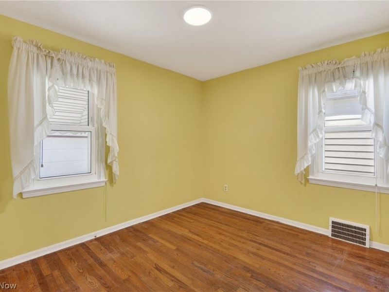 23660 Colbourne Road, Euclid, OH 44123 Photo 16