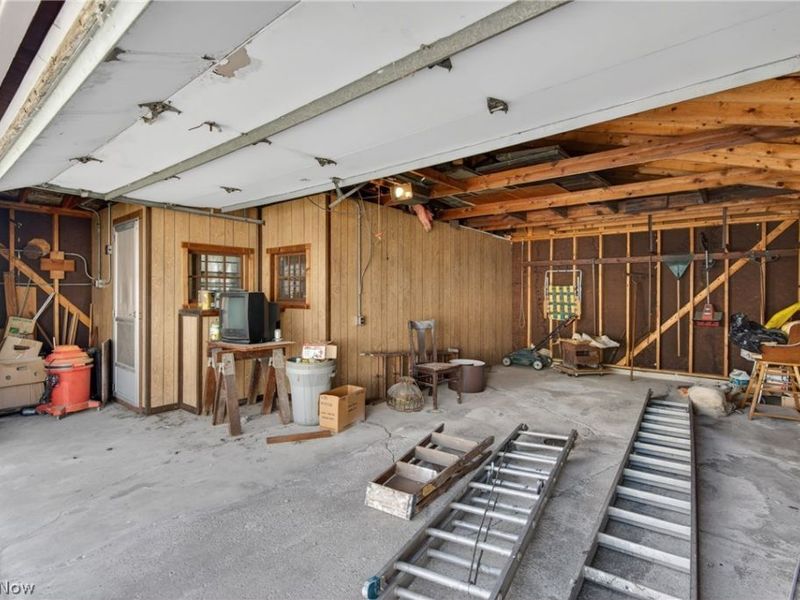 23660 Colbourne Road, Euclid, OH 44123 Photo 32