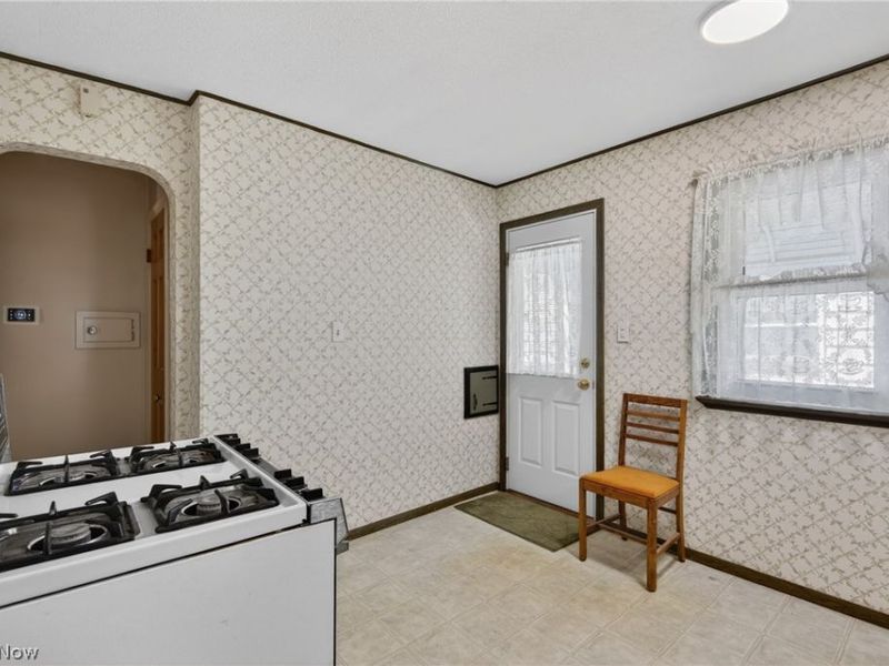 23660 Colbourne Road, Euclid, OH 44123 Photo 6