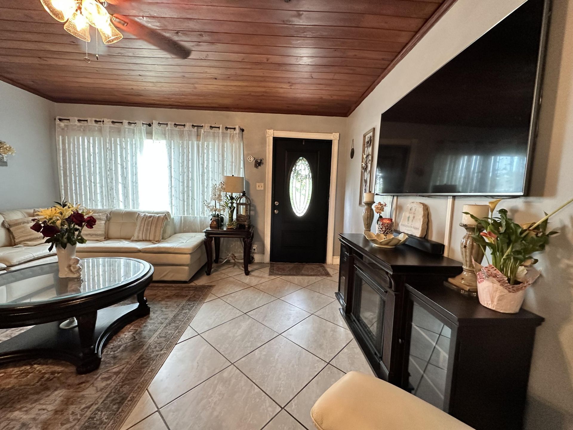 800 Ivory Lane, Haverhill, FL 33415 Photo
