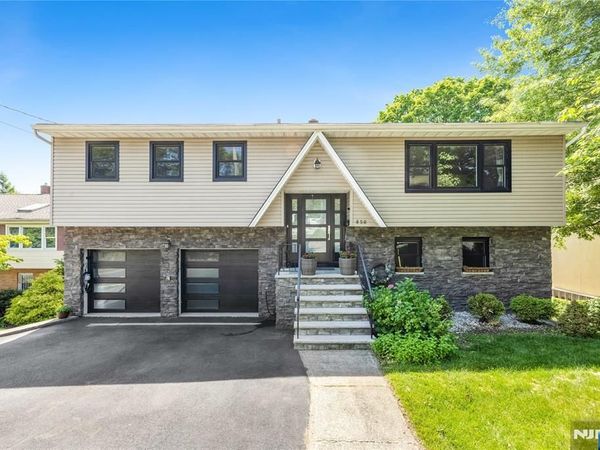 850 Edgewater Avenue, RIDGEFIELD, NJ 07657