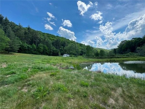 1298 Air Bellows Gap Road , Sparta, NC 28675
