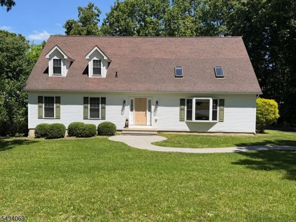 11 Minisink Dr, Montague, NJ 07827