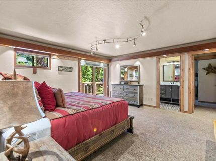 10871 Silver Fir Drive, Truckee, CA 96161 Photo
