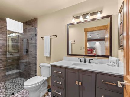 10871 Silver Fir Drive, Truckee, CA 96161 Photo