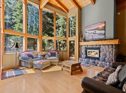 10871 Silver Fir Drive, Truckee, CA 96161 Photo