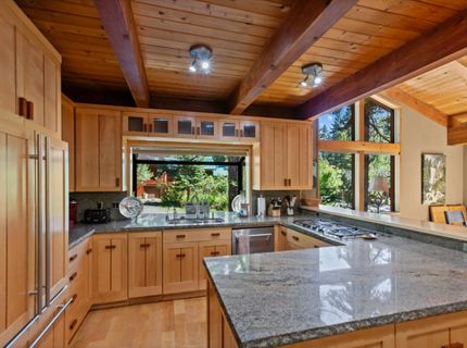 10871 Silver Fir Drive, Truckee, CA 96161 Photo